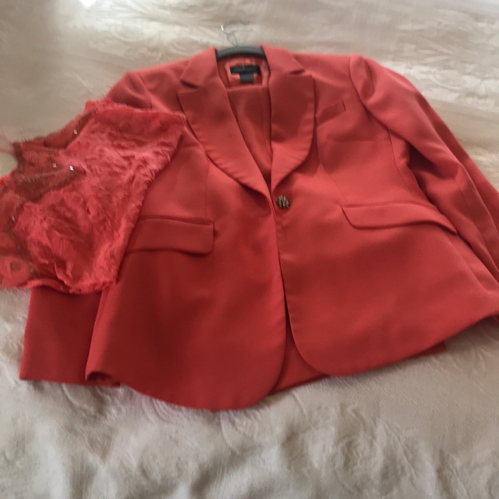 Stylish Victoria secret suit, color is Coral